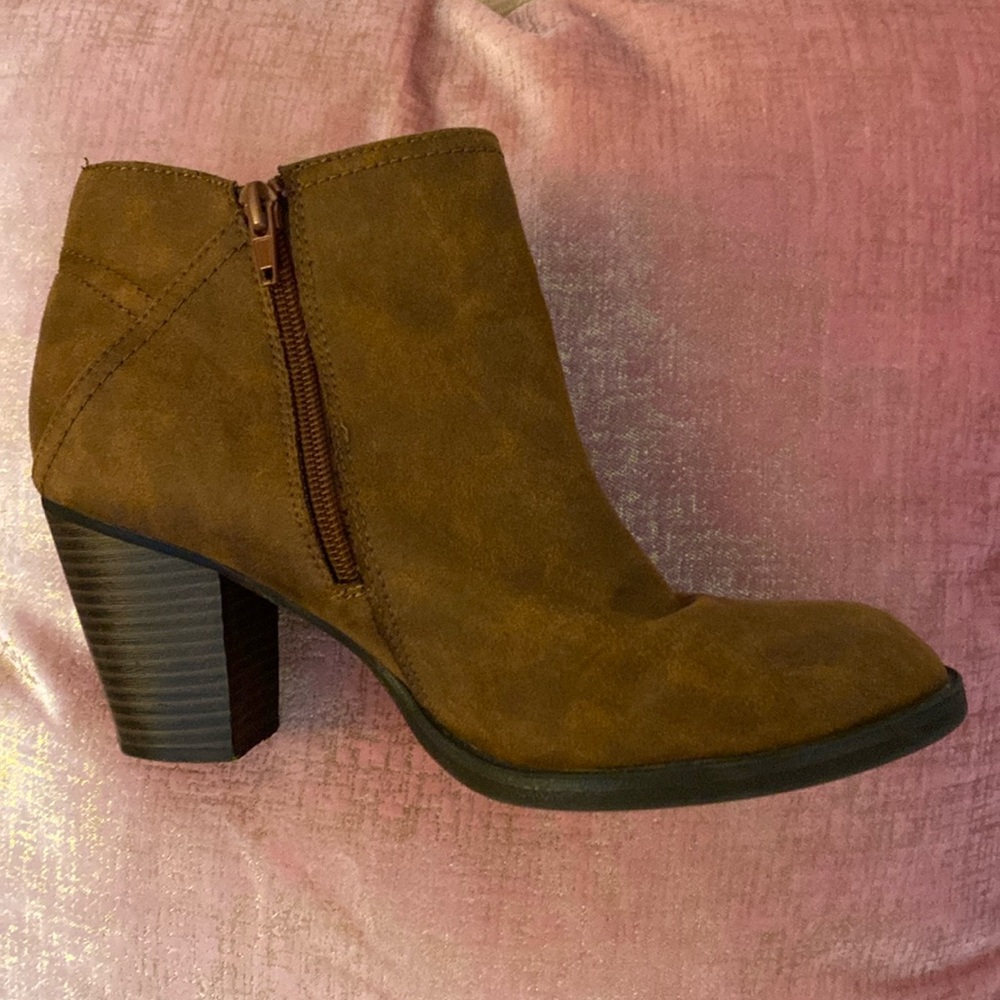 Brown Rampage Ankle Bootie Boho Hippie Size 9 3 inch Chunky Western Style Heel